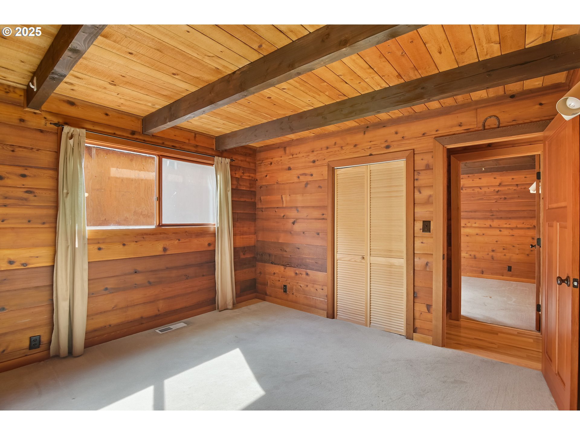 Kalama, Washington, 98625, United States, 3 Bedrooms Bedrooms, ,2 BathroomsBathrooms,Residential,For Sale,1988010