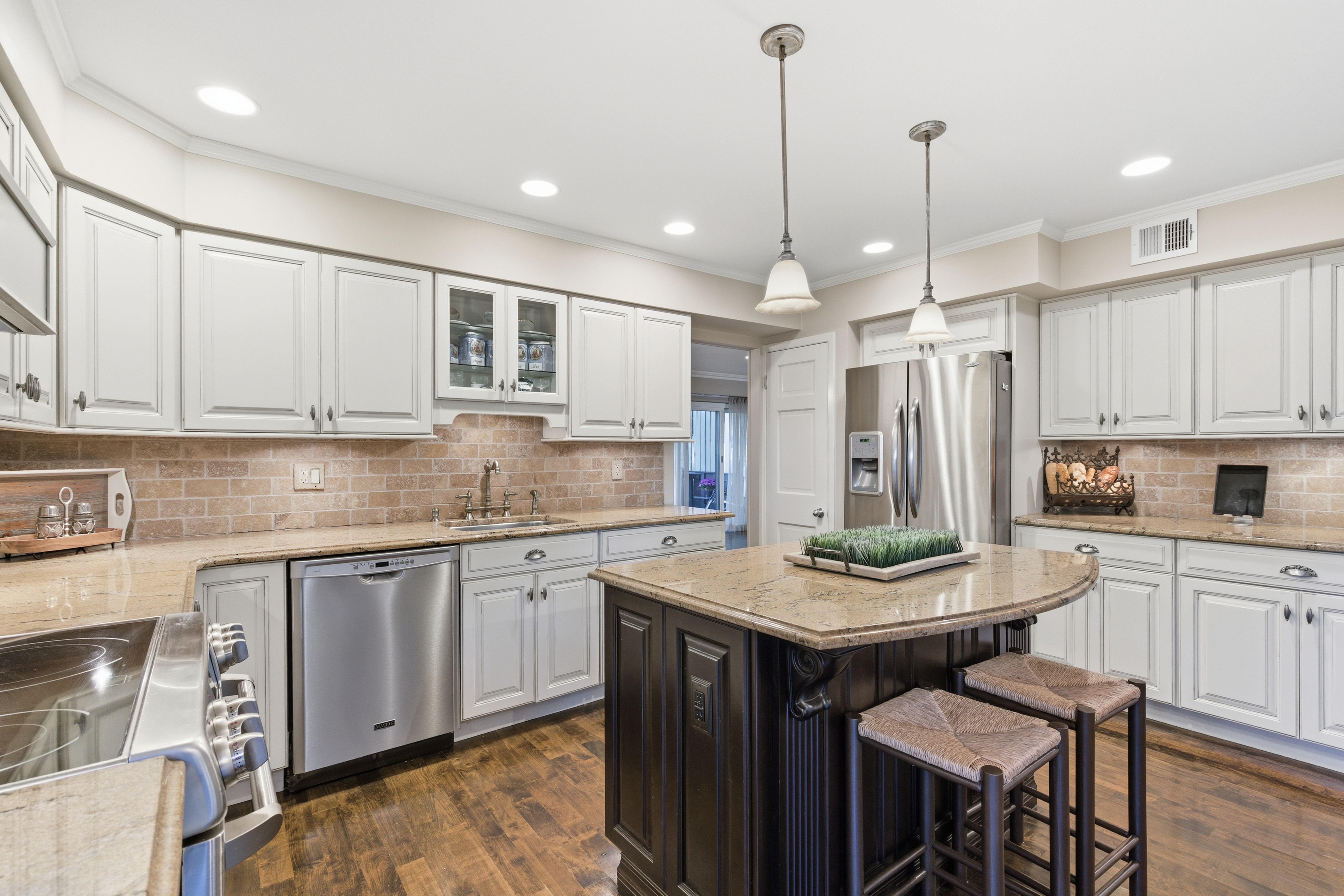  37 Maple Run Drive, Jericho, NY 11753 - 物件實景