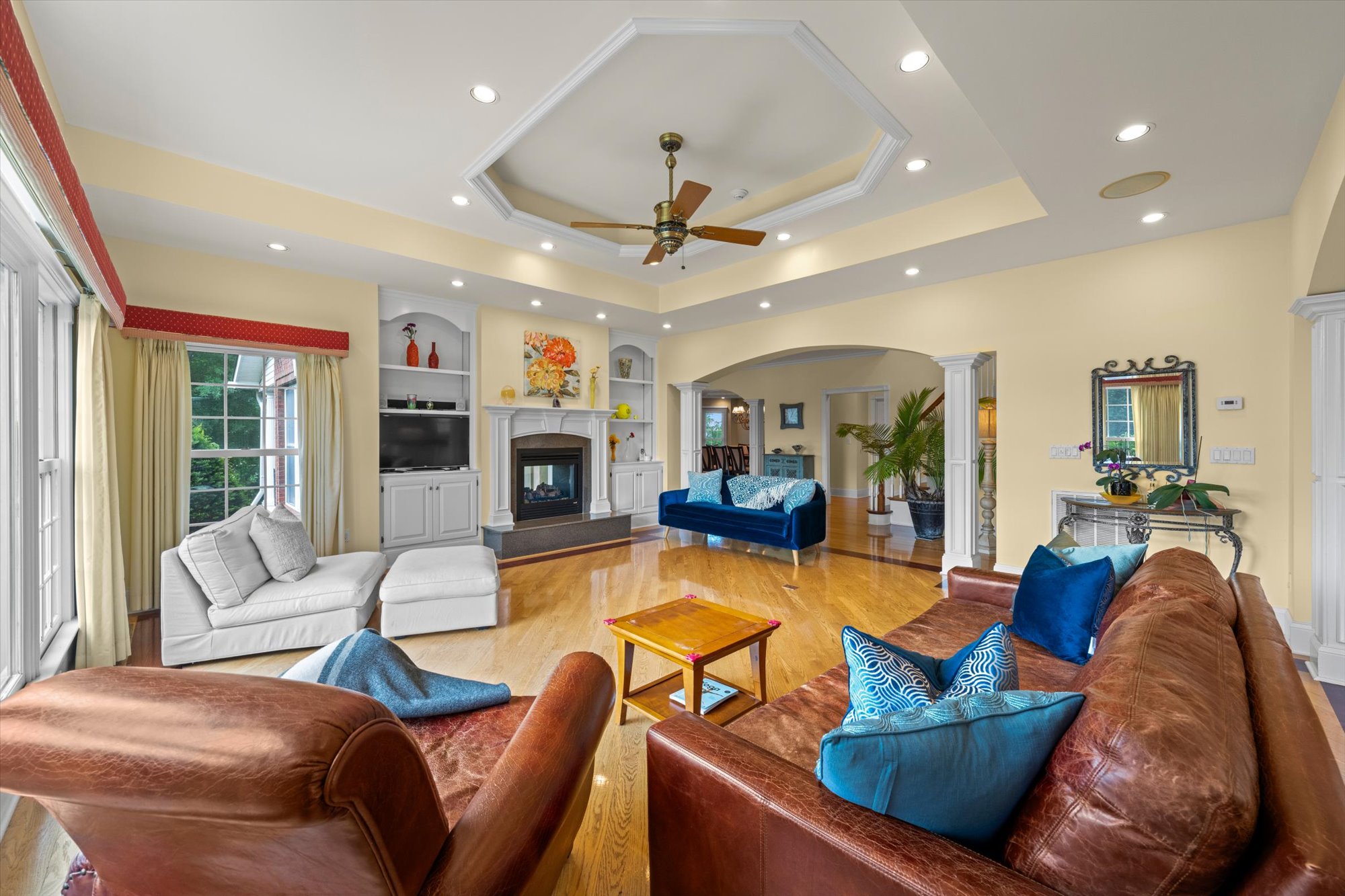 Sevierville, Tennessee, 37876-5201, United States, 3 Bedrooms Bedrooms, ,4 BathroomsBathrooms,Residential,For Sale,1810595