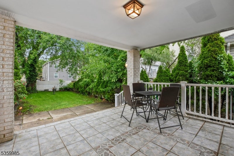 Bloomfield Twp., New Jersey, 07003, United States, 4 Bedrooms Bedrooms, ,3 BathroomsBathrooms,Residential,For Sale,1983850