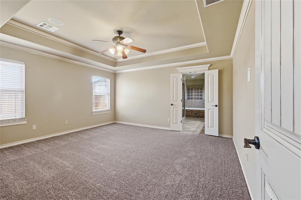 Mustang, Oklahoma, 73064, United States, 4 Bedrooms Bedrooms, ,4 BathroomsBathrooms,Residential,For Sale,1966333
