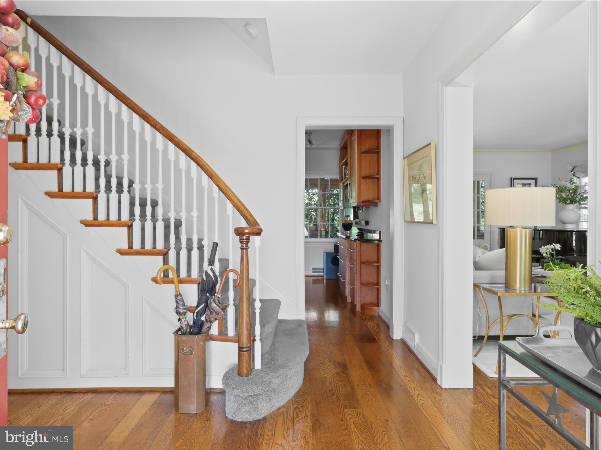 Arlington, Virginia, 22207, United States, 4 Bedrooms Bedrooms, ,4 BathroomsBathrooms,Residential,For Sale,1792386