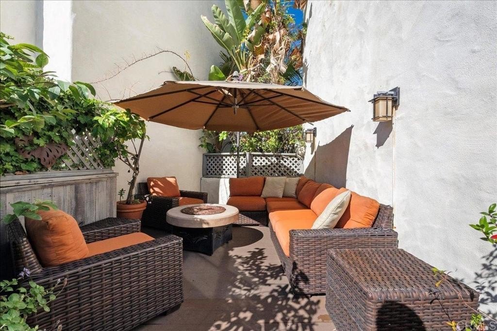 La Jolla, California, 92037, United States, 3 Bedrooms Bedrooms, ,3 BathroomsBathrooms,Residential,For Sale,1997509