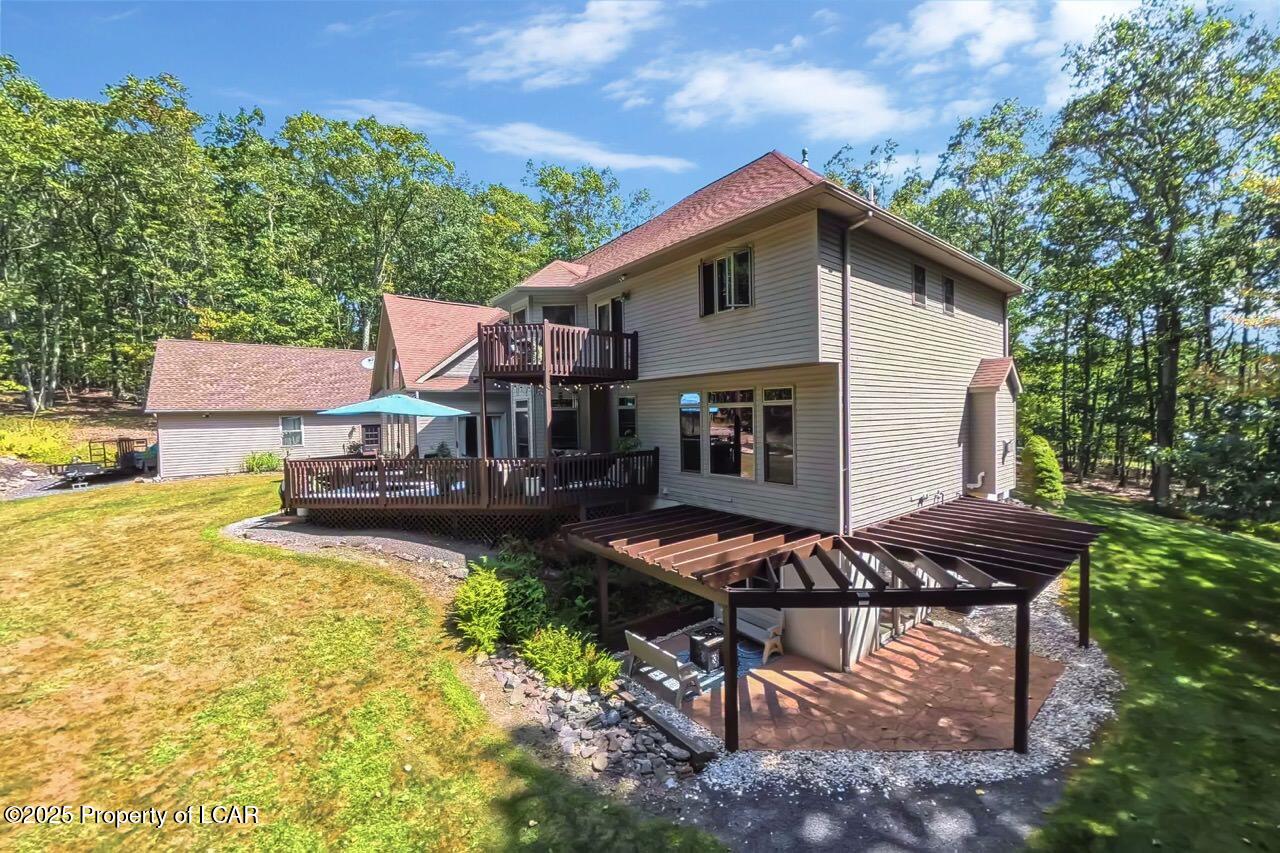 Mountain Top, Pennsylvania, 18707, United States, 4 Bedrooms Bedrooms, ,5 BathroomsBathrooms,Residential,For Sale,1944925