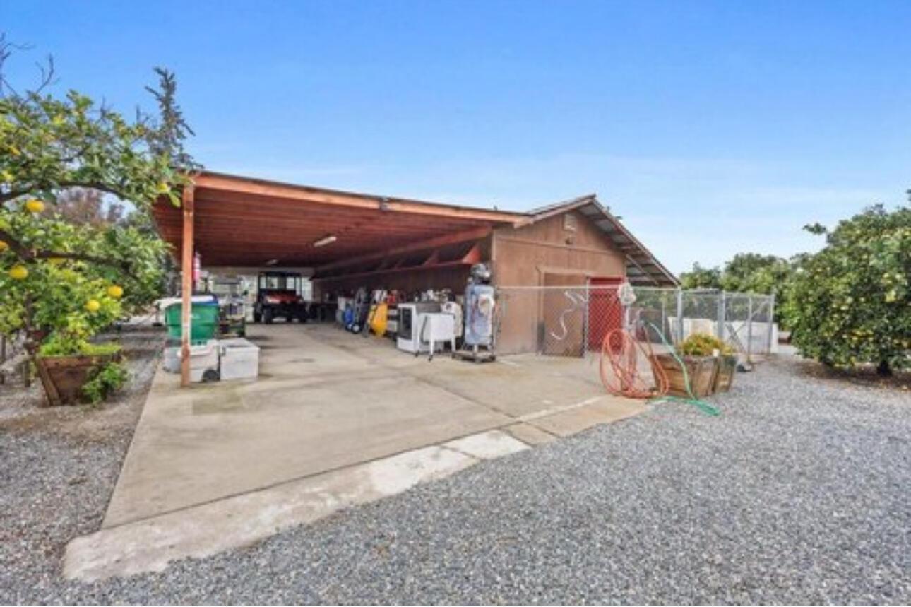 Terra Bella, California, 93270, United States, 4 Bedrooms Bedrooms, ,4 BathroomsBathrooms,Residential,For Sale,1976199