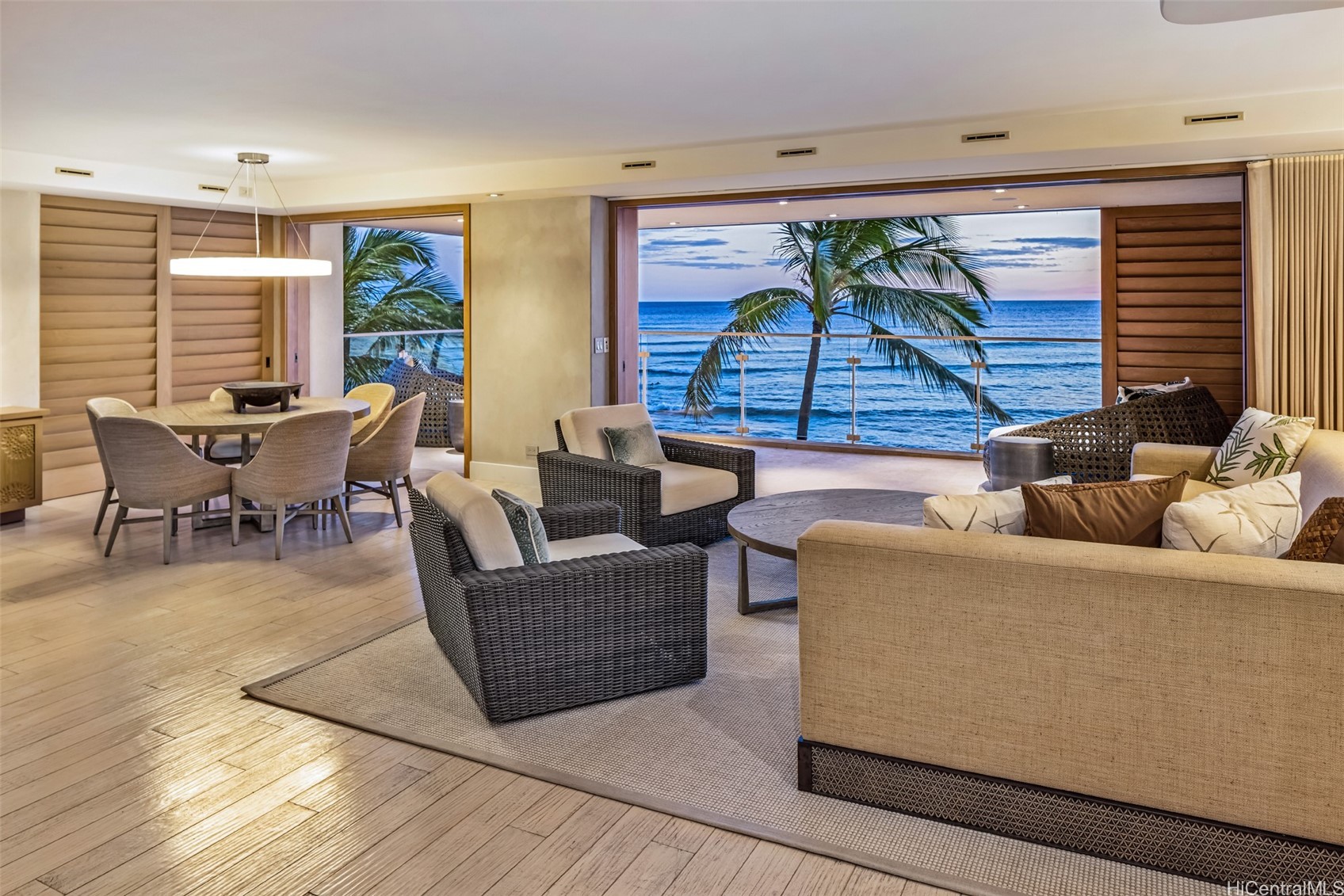 Honolulu, Hawaii, 96815, United States, 2 Bedrooms Bedrooms, ,2 BathroomsBathrooms,Residential,For Sale,1938853