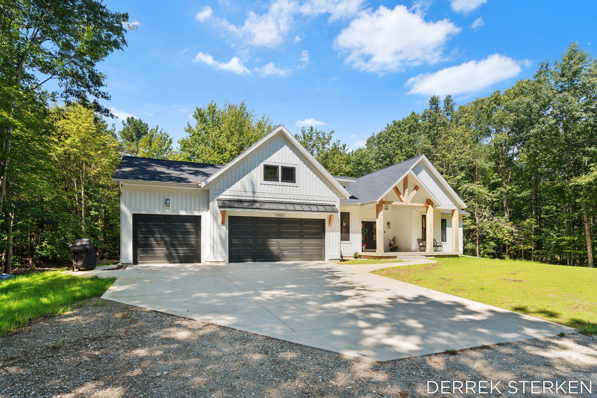 West Olive, Michigan, 49460, United States, 4 Bedrooms Bedrooms, ,4 BathroomsBathrooms,Residential,For Sale,1942271
