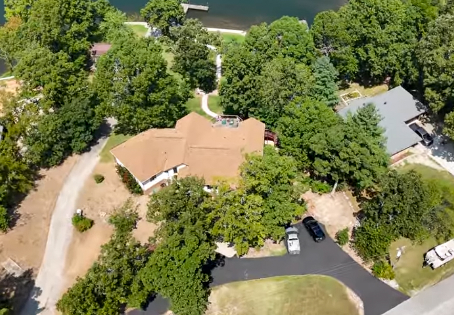 Horseshoe Bend, Arkansas, 72512, United States, 5 Bedrooms Bedrooms, ,5 BathroomsBathrooms,Residential,For Sale,1910999