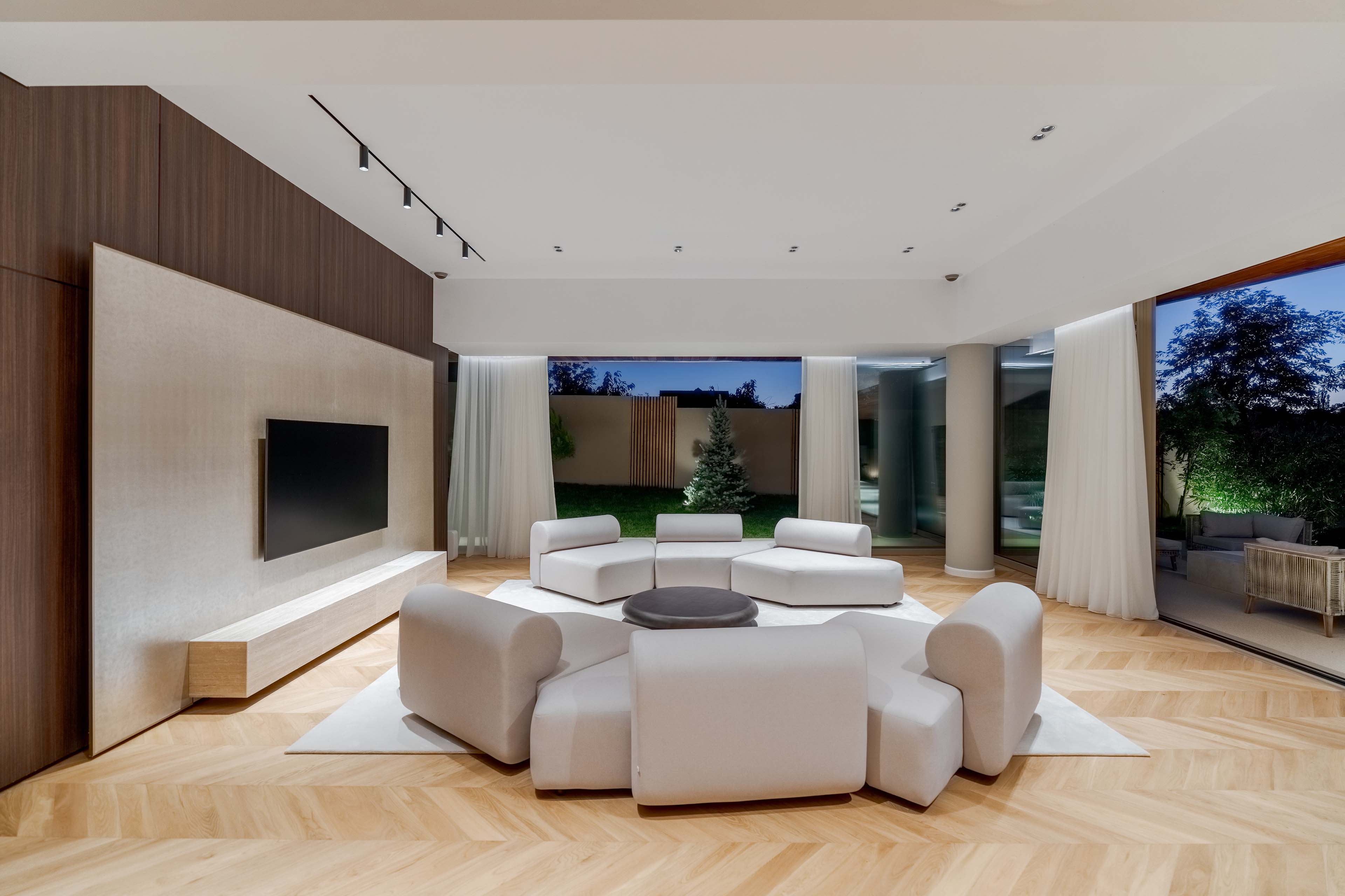  Unique Lakeside Villa on Snagov Lake, Romania - 物件實景