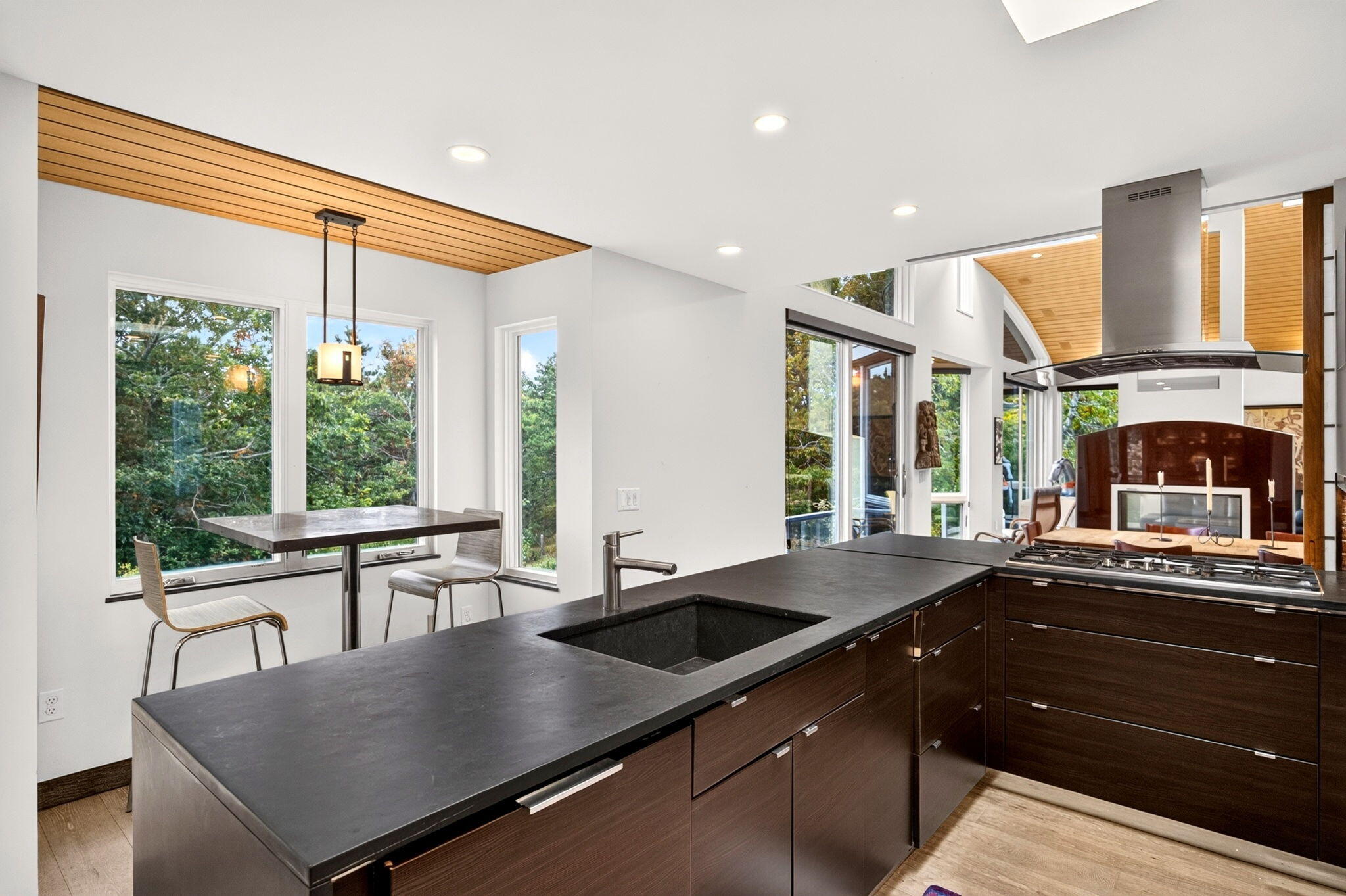  4 Sylvias Way, Truro, MA, 02666 - 物件實景