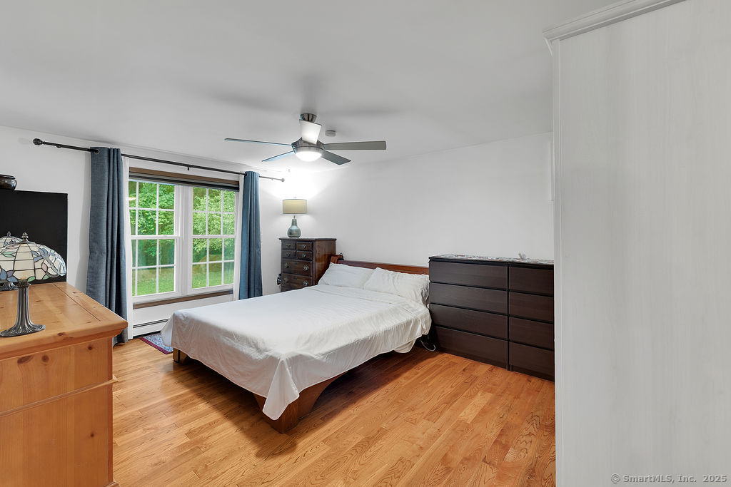 New Milford, Connecticut, 06776, United States, 4 Bedrooms Bedrooms, ,3 BathroomsBathrooms,Residential,For Sale,1926177