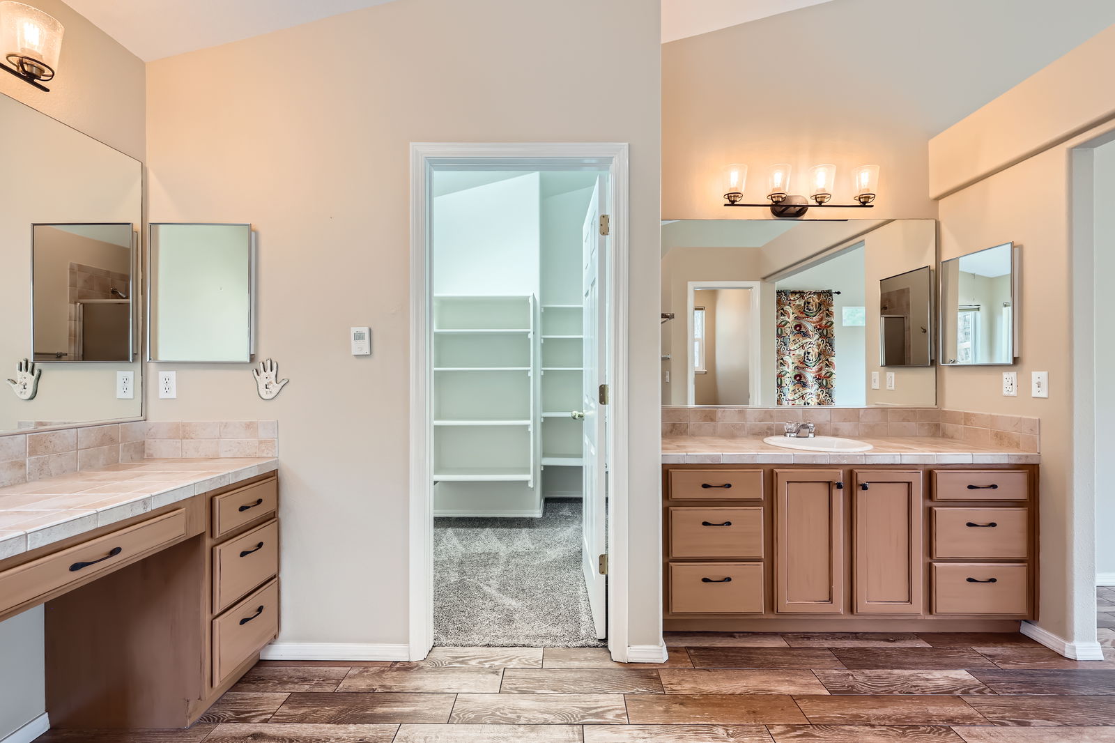 Woodland Park, Colorado, 80863, United States, 3 Bedrooms Bedrooms, ,4 BathroomsBathrooms,Residential,For Sale,1856794