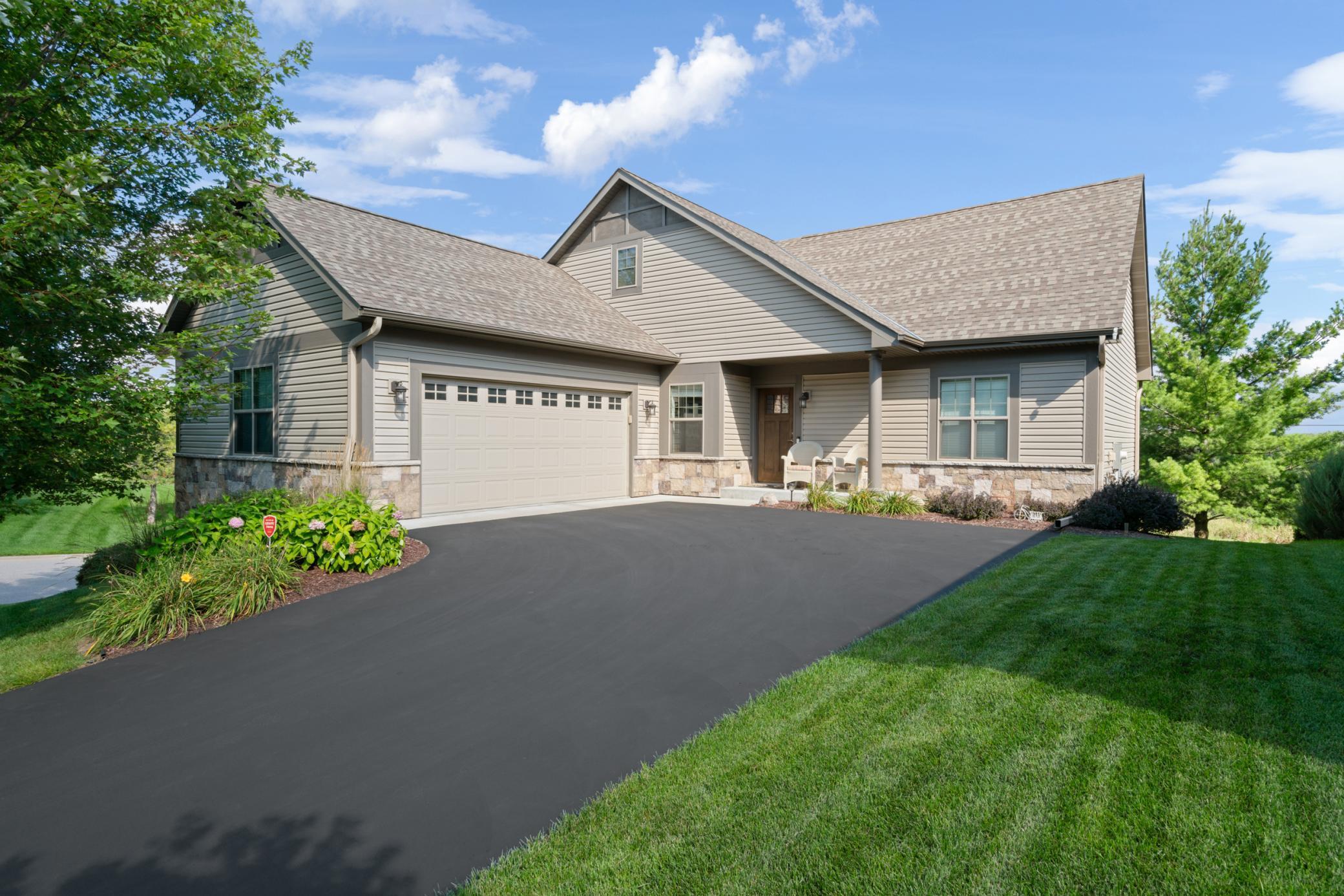 Carver, Minnesota, 55315, United States, 3 Bedrooms Bedrooms, ,2 BathroomsBathrooms,Residential,For Sale,1927494