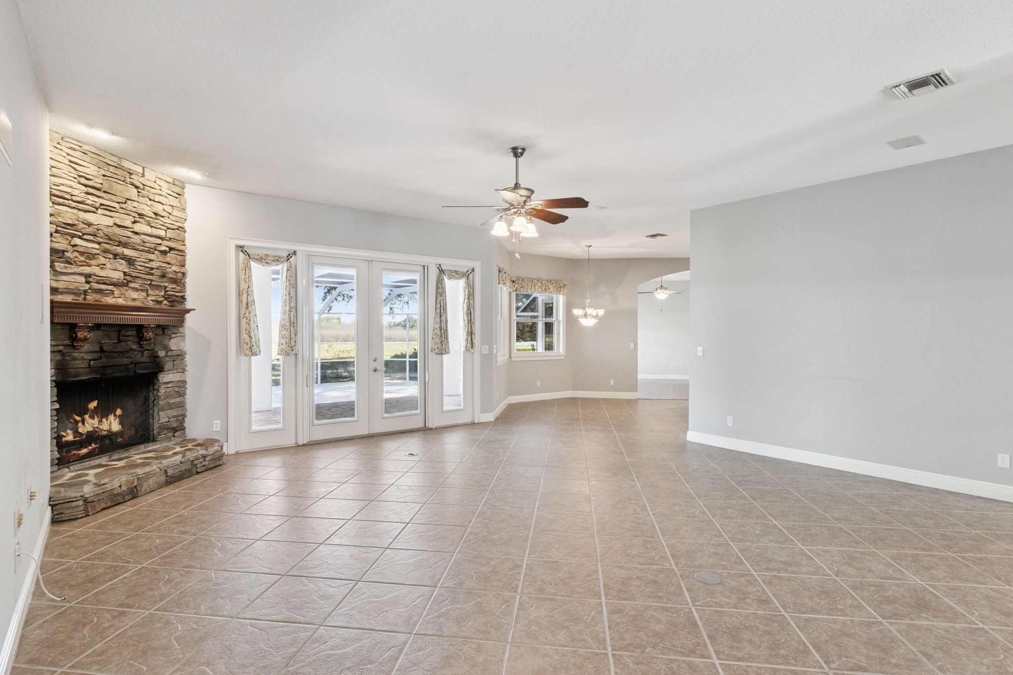 Plant City, Florida, 33565, United States, 4 Bedrooms Bedrooms, ,3 BathroomsBathrooms,Residential,For Sale,2005907