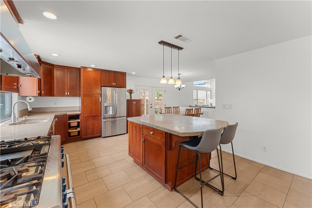 Yucaipa, California, 92399, United States, 5 Bedrooms Bedrooms, ,3 BathroomsBathrooms,Residential,For Sale,1943197
