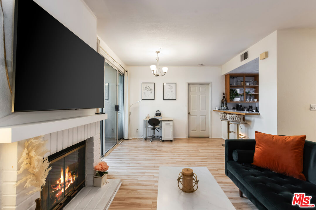 Playa Del Rey, California, 90293, United States, 1 Bedroom Bedrooms, ,1 BathroomBathrooms,Residential,For Sale,1940076