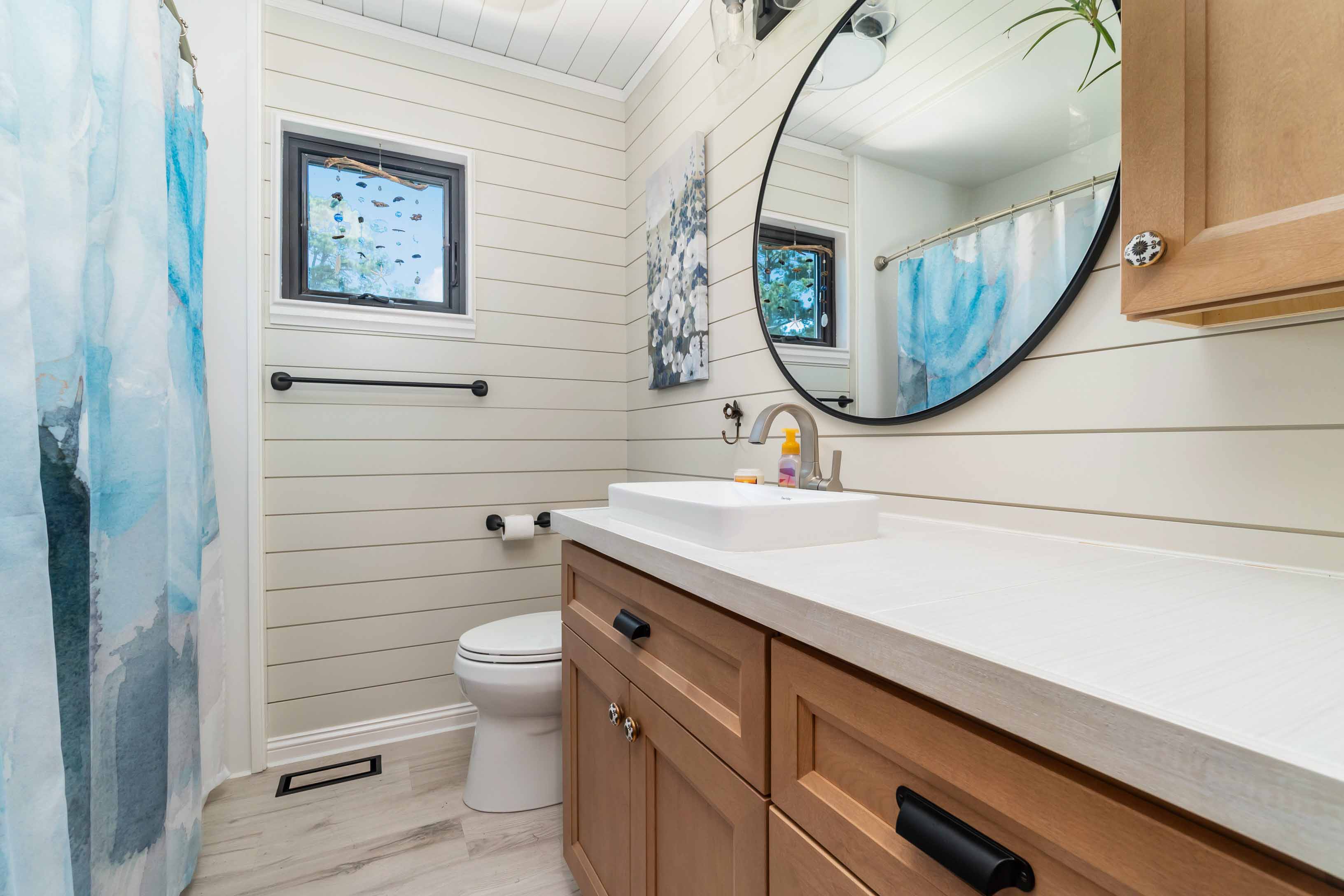 Oriental, North Carolina, 28571, United States, 3 Bedrooms Bedrooms, ,3 BathroomsBathrooms,Residential,For Sale,1979716