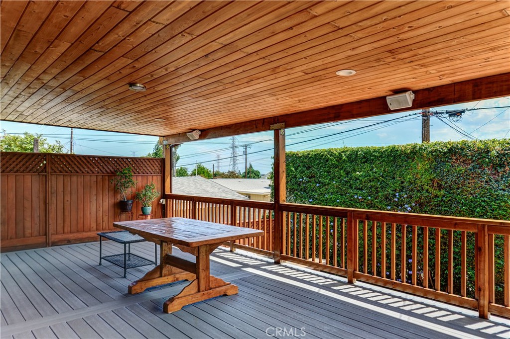 Granada Hills, California, 91344, United States, 4 Bedrooms Bedrooms, ,2 BathroomsBathrooms,Residential,For Sale,1983856