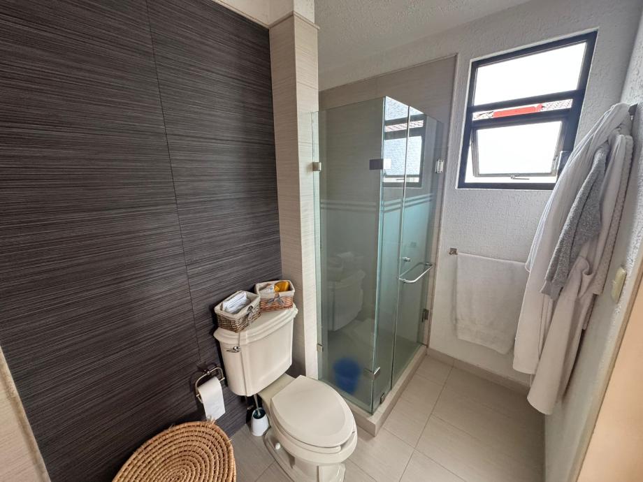 Lerma, Estado de méxico, 52005, Mexico, 4 Bedrooms Bedrooms, ,4 BathroomsBathrooms,Residential,For Sale,2001864