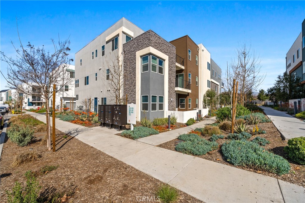 Irvine, California, 92618, United States, 1 Bedroom Bedrooms, ,1 BathroomBathrooms,Residential,For Sale,1707391