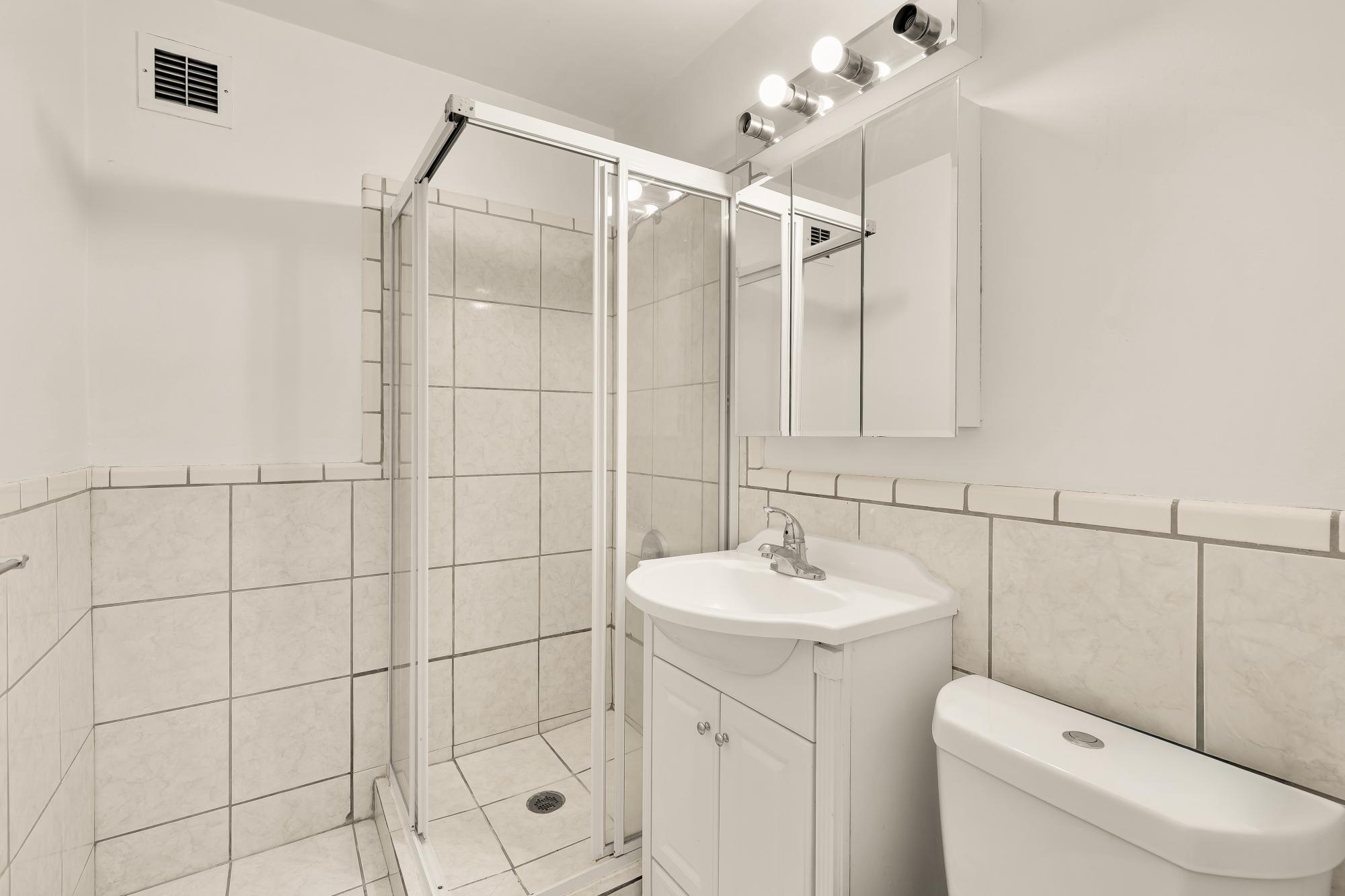  1021 Arlington Boulevard, Arlington, VA, 22209 - 物件實景