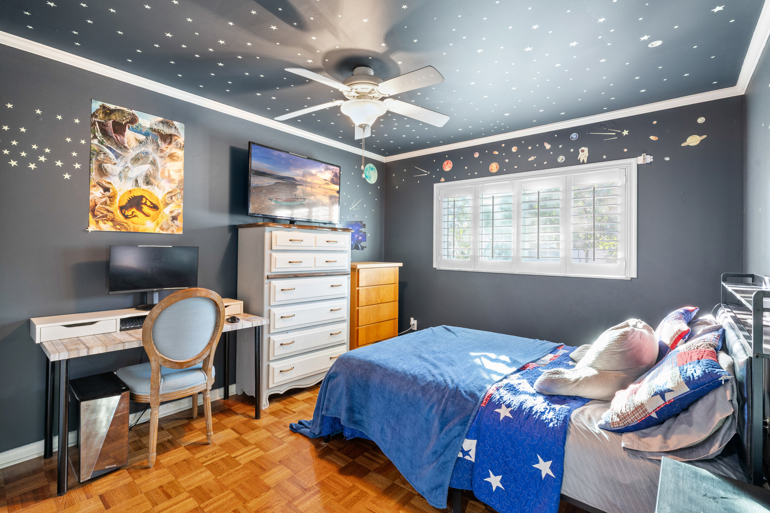 Tampa, Florida, 33618, United States, 3 Bedrooms Bedrooms, ,2 BathroomsBathrooms,Residential,For Sale,1994260