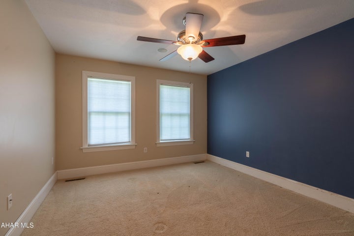 Altoona, Pennsylvania, 16602, United States, 5 Bedrooms Bedrooms, ,5 BathroomsBathrooms,Residential,For Sale,1796554
