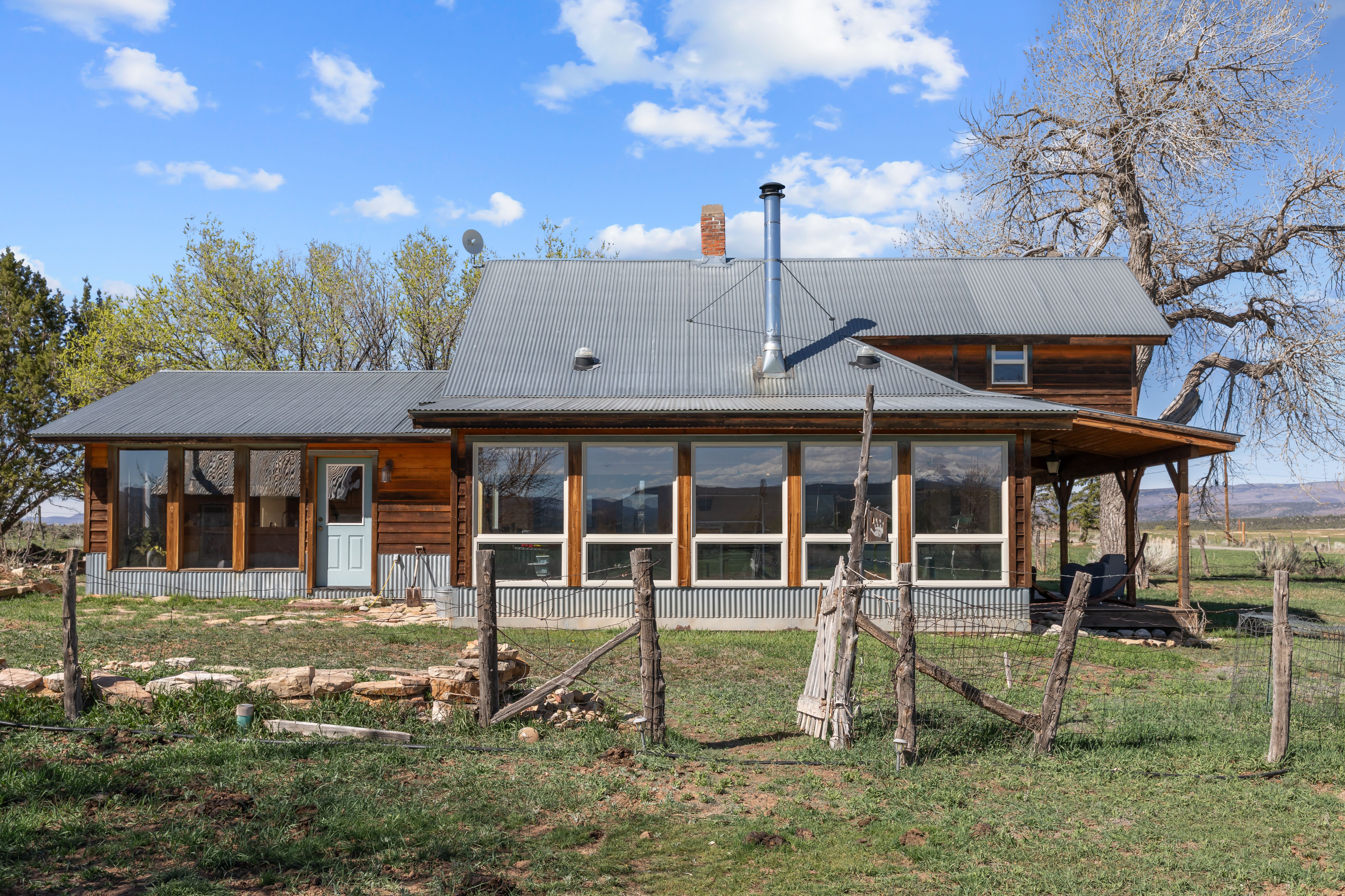  Beautiful Home in Norwood with 80 Acres - 物件實景