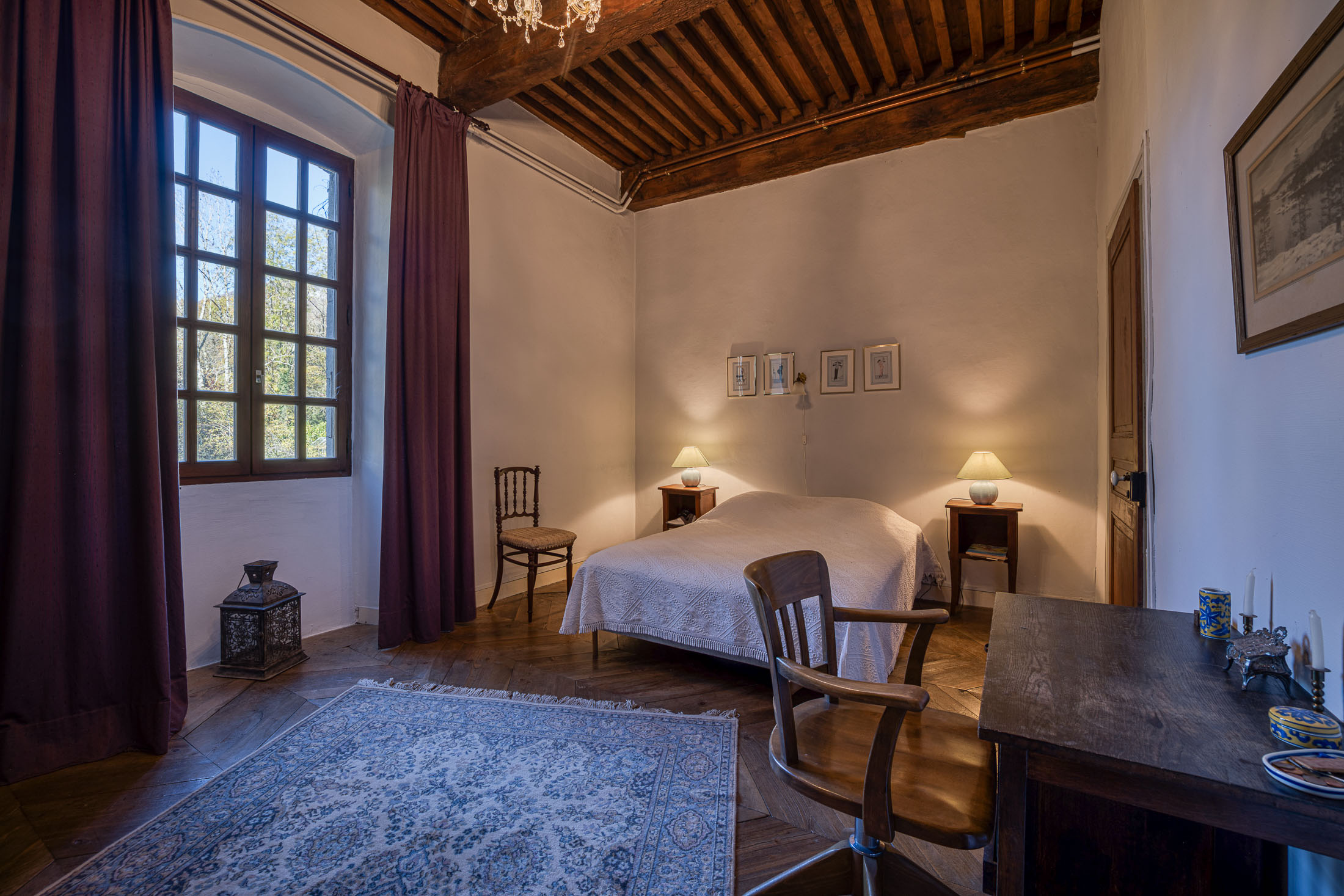  Between mountains and lakes an exceptional château from the 18th century - 物件實景