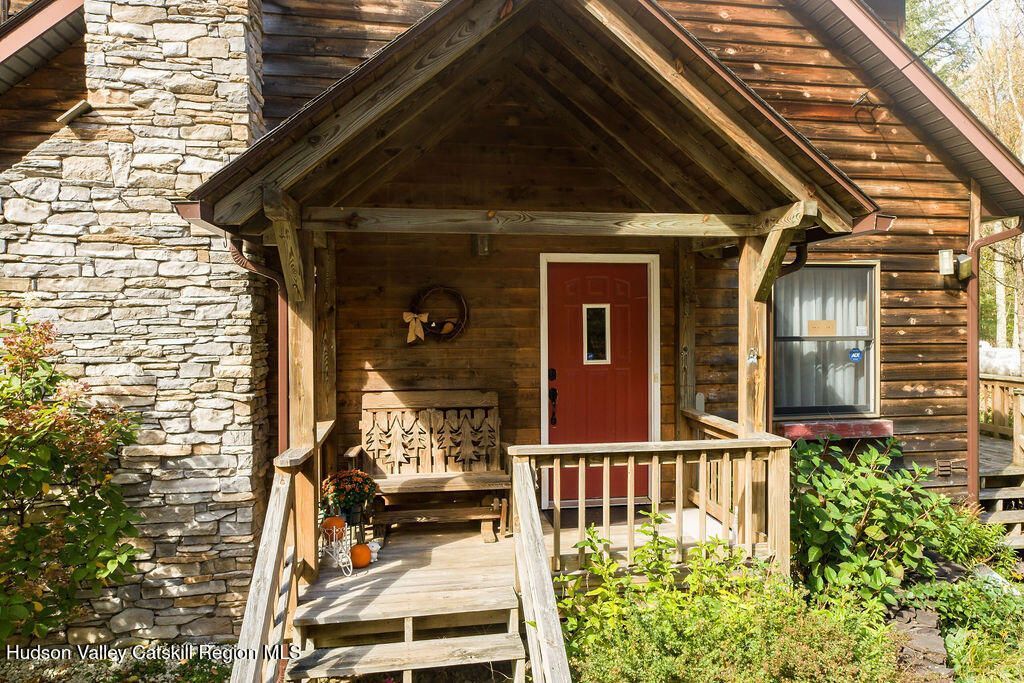 Highmount, New York, 12441, United States, 4 Bedrooms Bedrooms, ,3 BathroomsBathrooms,Residential,For Sale,1918667