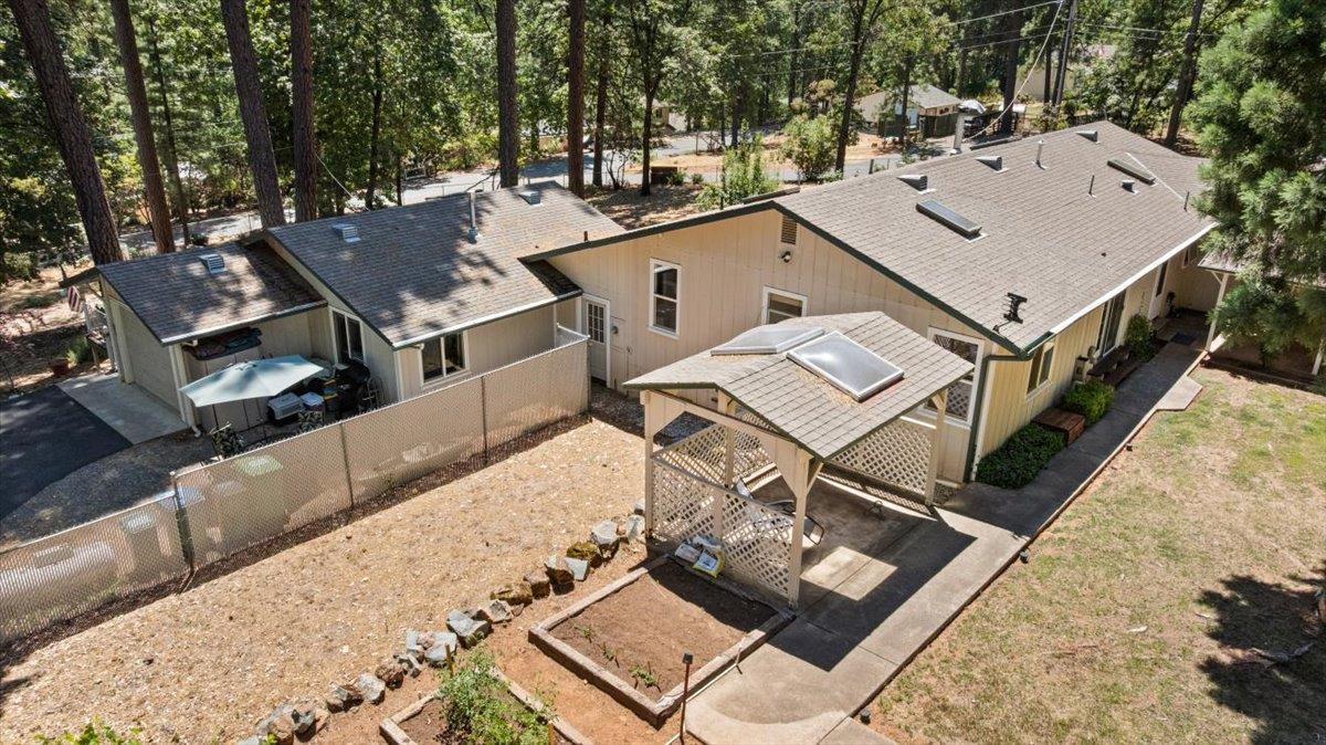 Grass Valley, California, 95949, United States, 3 Bedrooms Bedrooms, ,3 BathroomsBathrooms,Residential,For Sale,1928766