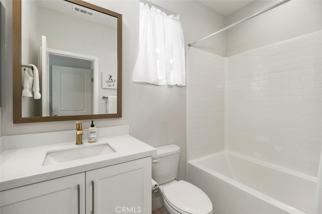 Indio, California, 92201, United States, 2 Bedrooms Bedrooms, ,3 BathroomsBathrooms,Residential,For Sale,1919673