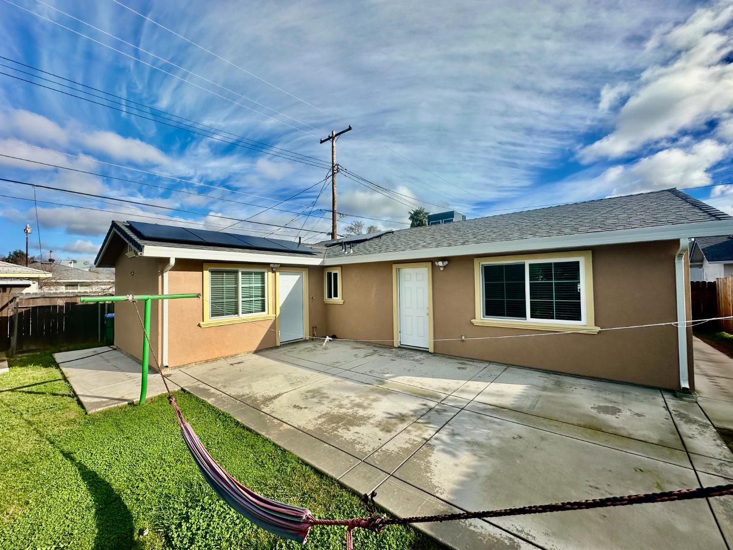 Lodi, California, 95240, United States, 3 Bedrooms Bedrooms, ,2 BathroomsBathrooms,Residential,For Sale,2009722