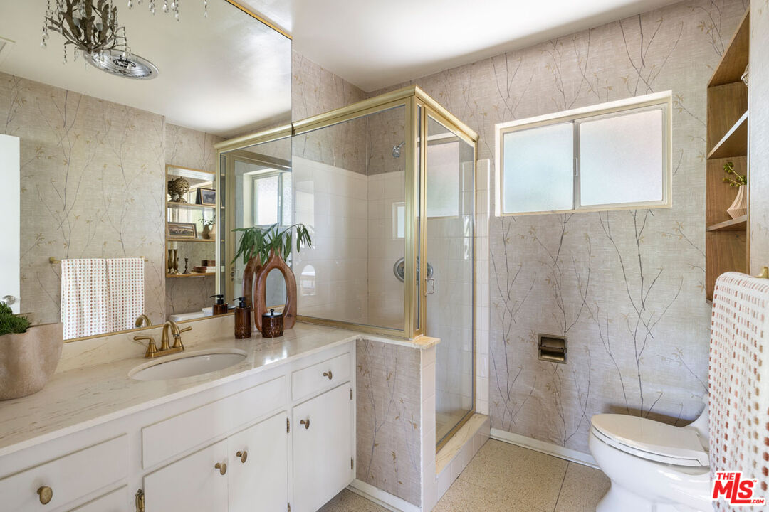 Glendale, California, 91207, United States, 3 Bedrooms Bedrooms, ,3 BathroomsBathrooms,Residential,For Sale,1987777