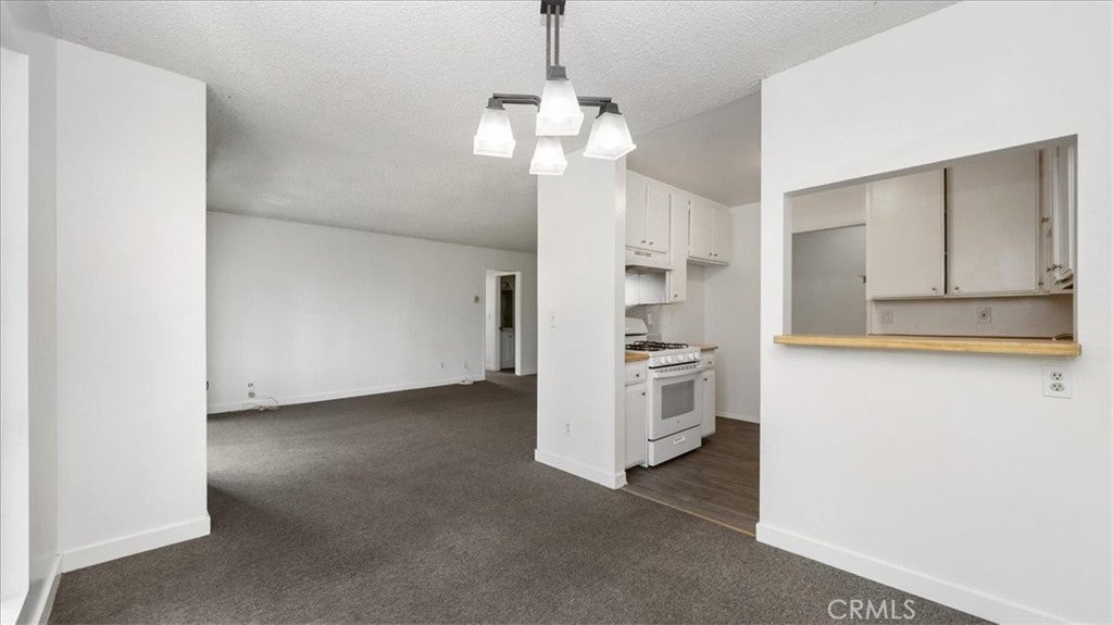 Los Angeles, California, 90034, United States, 2 Bedrooms Bedrooms, ,2 BathroomsBathrooms,Residential,For Sale,2025767
