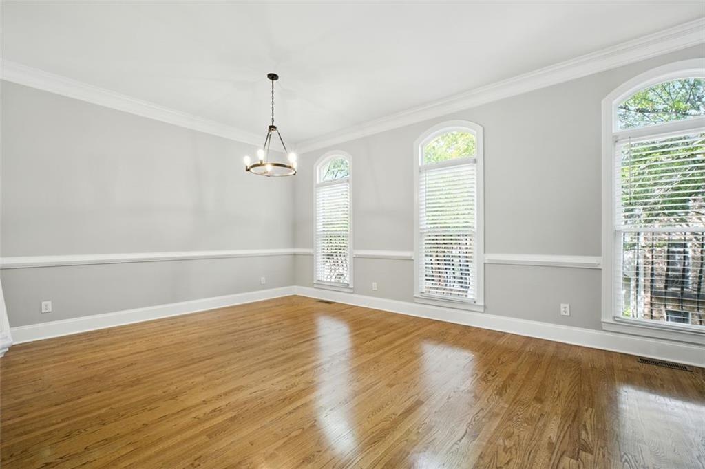 Roswell, Georgia, 30076, United States, 4 Bedrooms Bedrooms, ,4 BathroomsBathrooms,Residential,For Sale,1917111