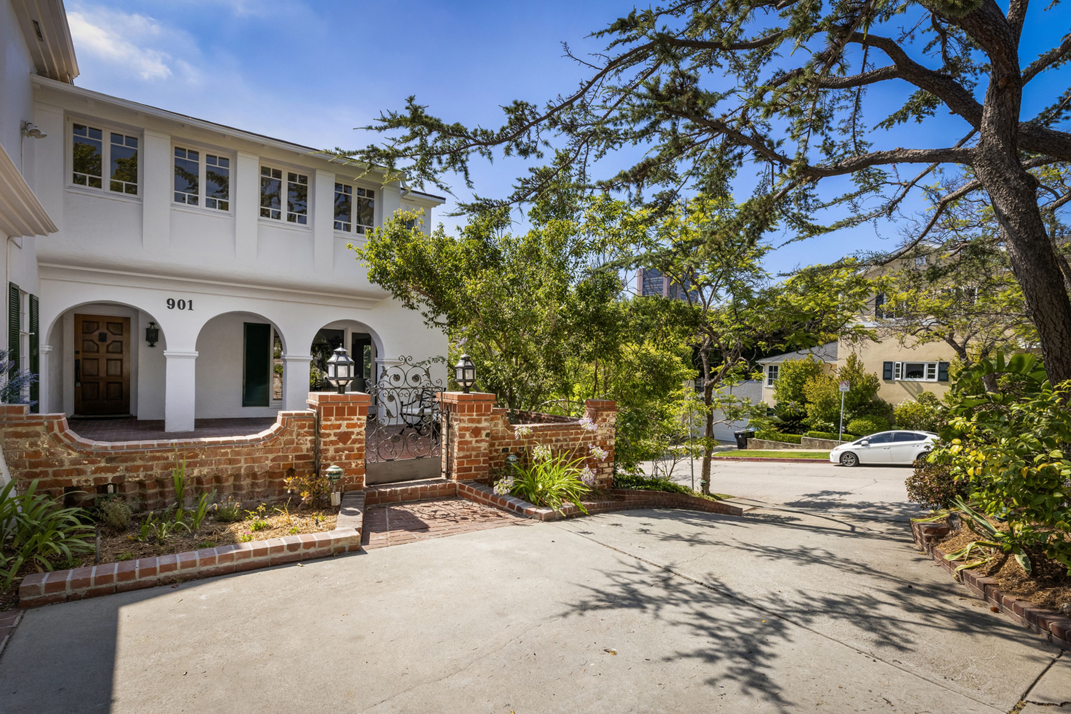  901 Malcolm Ave - 物件實景