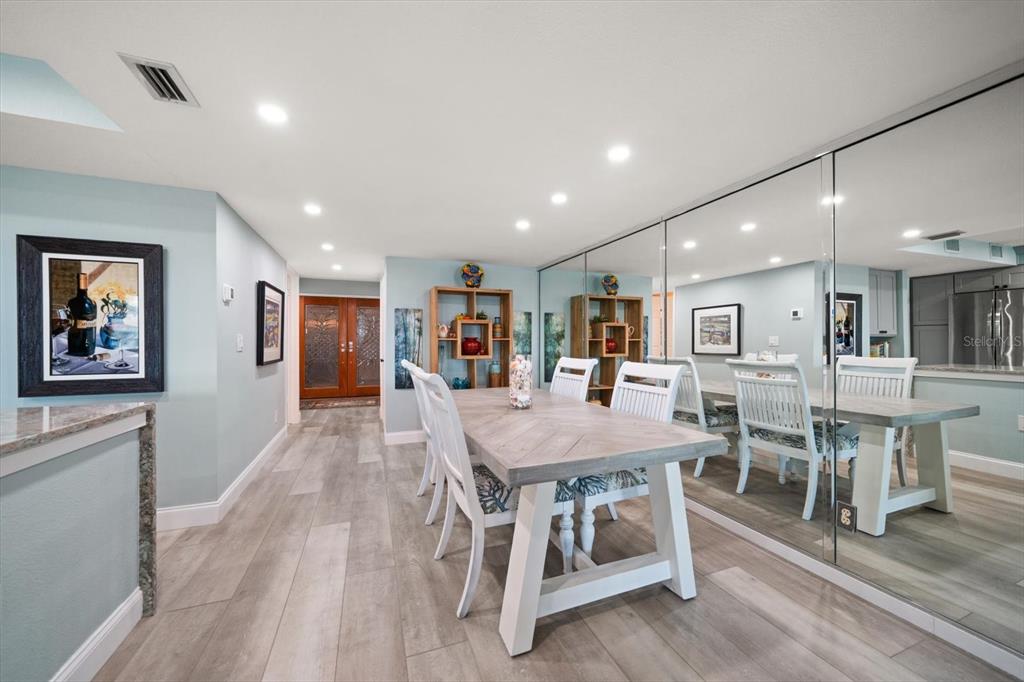 Clearwater Beach, Florida, 33767, United States, 3 Bedrooms Bedrooms, ,3 BathroomsBathrooms,Residential,For Sale,1988337