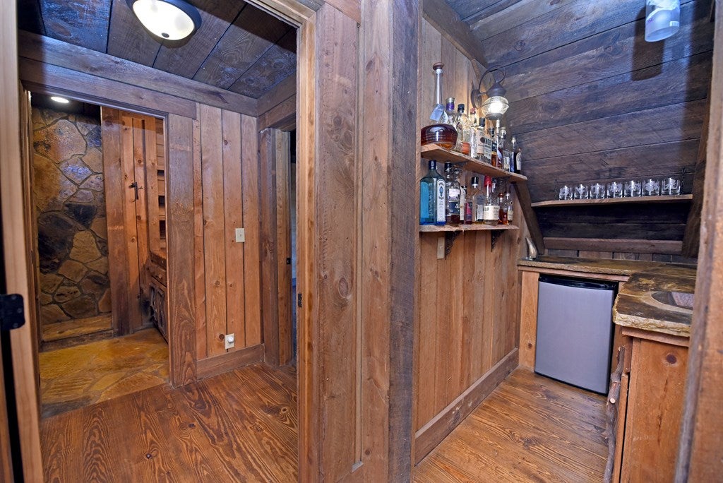 Suches, Georgia, 30572, United States, 3 Bedrooms Bedrooms, ,3 BathroomsBathrooms,Residential,For Sale,1877290