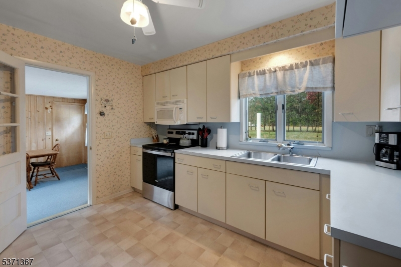 Boonton Twp., New Jersey, 07005, United States, 4 Bedrooms Bedrooms, ,1 BathroomBathrooms,Residential,For Sale,1989252