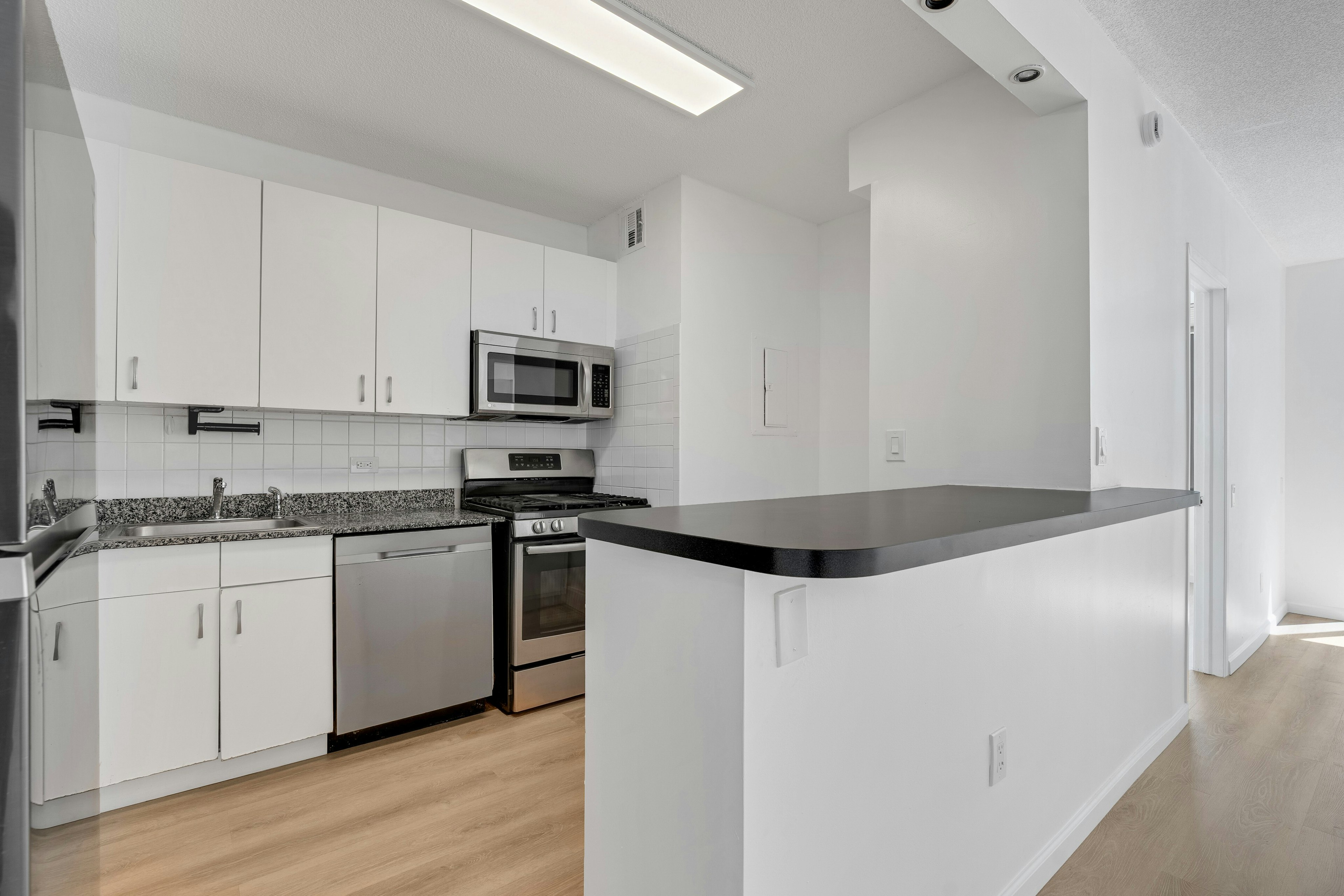  45 River Dr.  #702, Jersey City, NJ 07302 - 物件實景