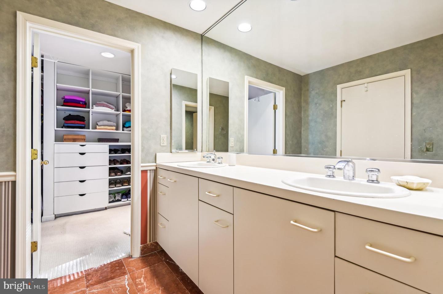 5708 Visitation Way, Baltimore, Maryland, 21210, United States, 4 Bedrooms Bedrooms, ,5 BathroomsBathrooms,Residential,For Sale,5708 Visitation Way,1652922