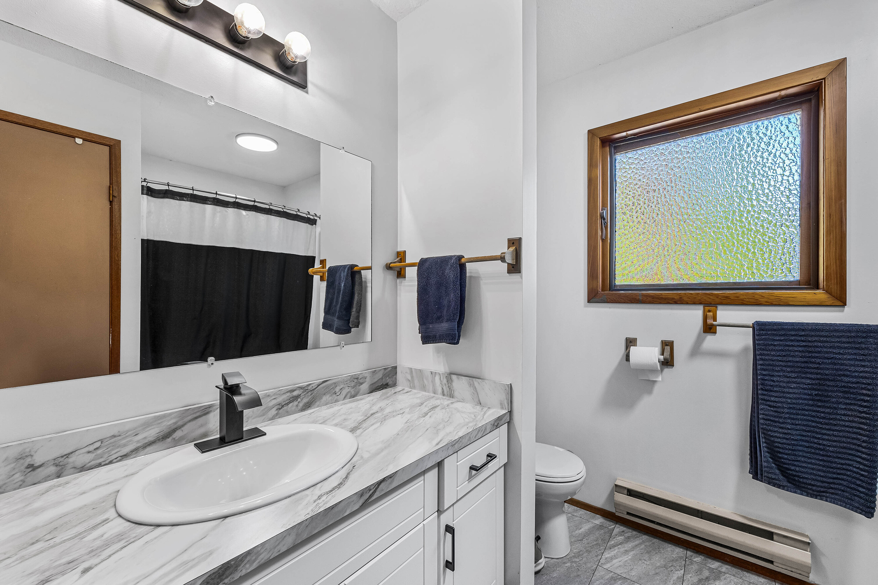  Salmon Arm, Thompson & Okanagan - 物件實景