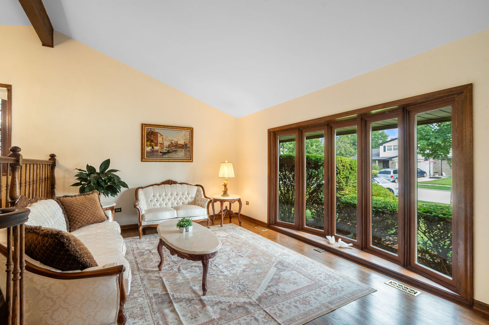 Arlington Heights, Illinois, 60004, United States, 3 Bedrooms Bedrooms, ,3 BathroomsBathrooms,Residential,For Sale,1939411