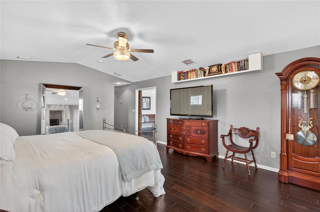 Clearwater Beach, Florida, 33767, United States, 4 Bedrooms Bedrooms, ,3 BathroomsBathrooms,Residential,For Sale,1849731