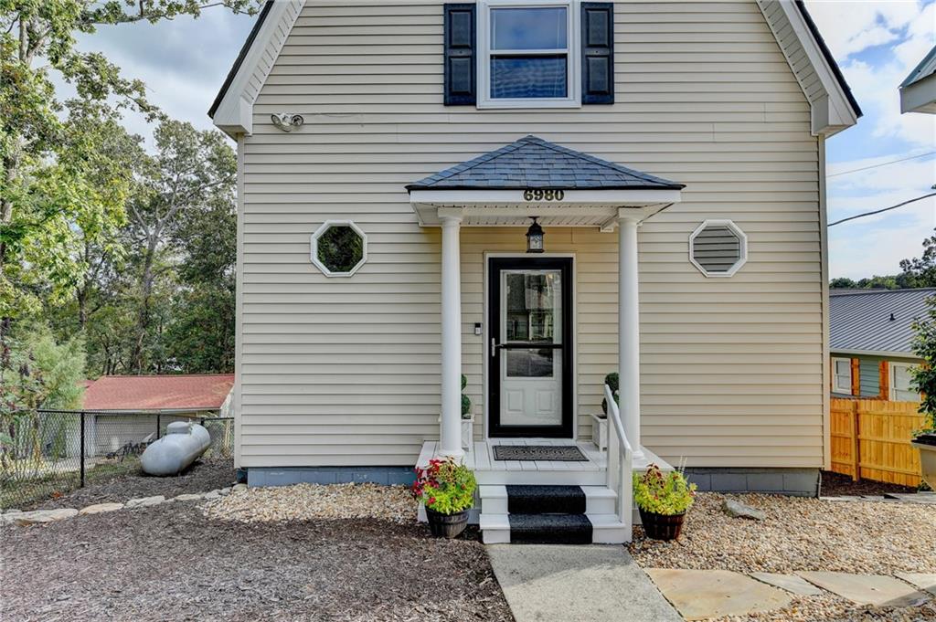 Gainesville, Georgia, 30506, United States, 2 Bedrooms Bedrooms, ,2 BathroomsBathrooms,Residential,For Sale,2040403