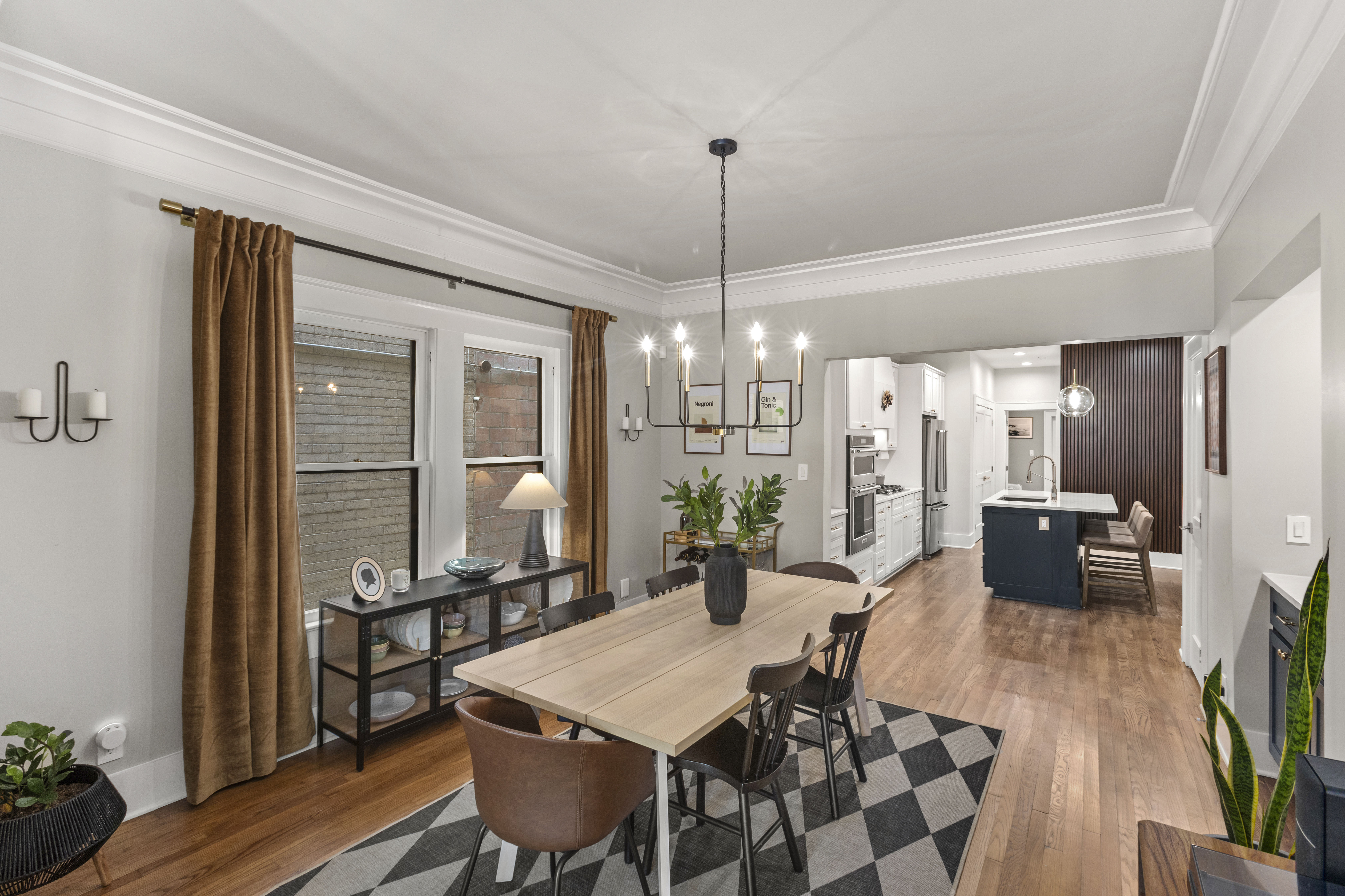  Classic Beacon Hill Character with Modern Comforts - 物件實景