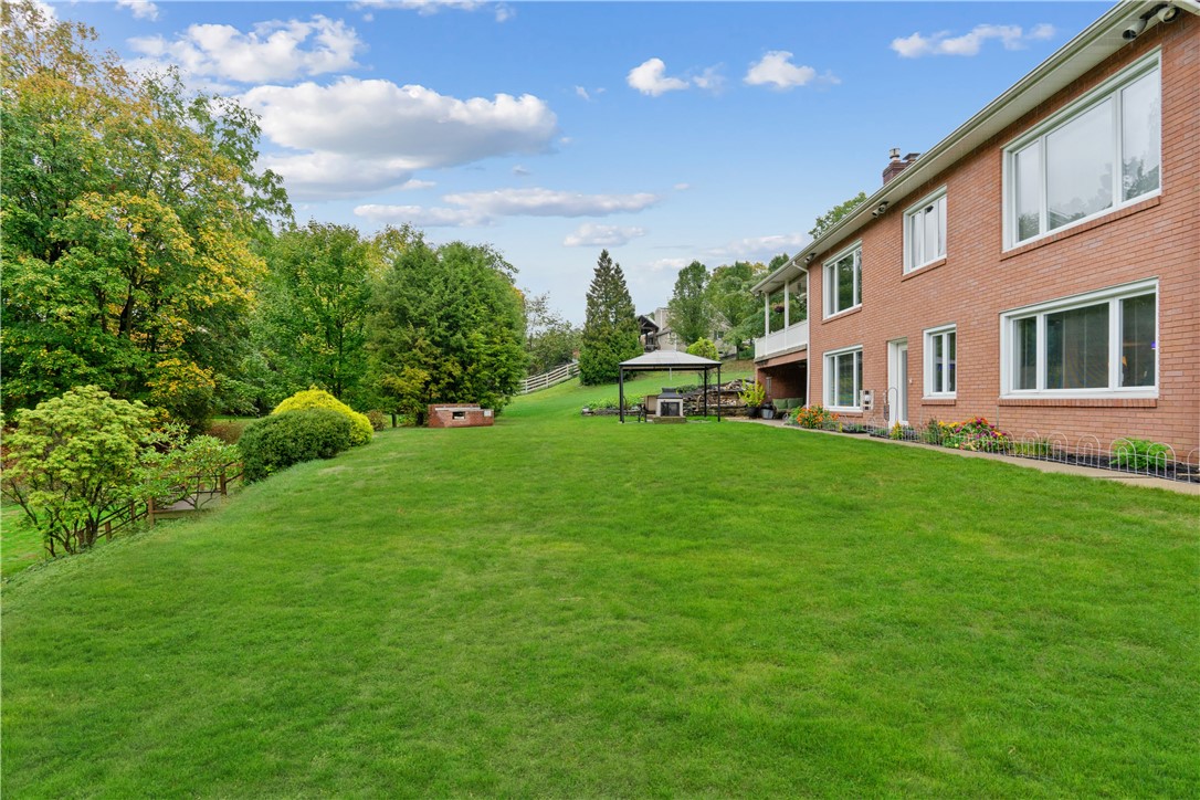 North Strabane, Pennsylvania, 15317, United States, 3 Bedrooms Bedrooms, ,3 BathroomsBathrooms,Residential,For Sale,1882986