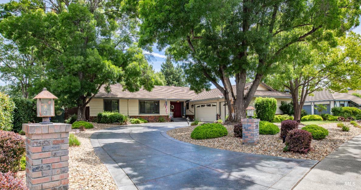 Vacaville, California, 95688, United States, 4 Bedrooms Bedrooms, ,2 BathroomsBathrooms,Residential,For Sale,1857826