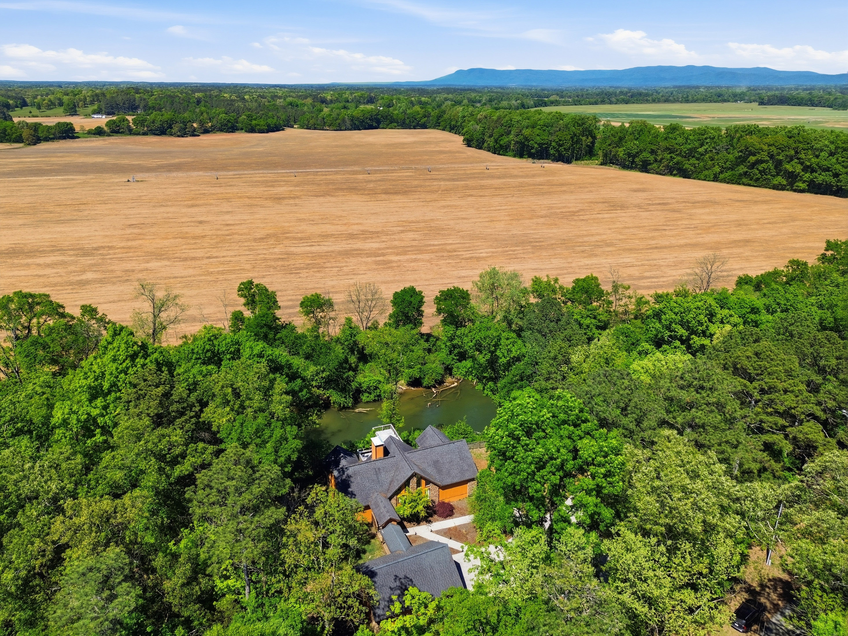  Ideal Cabin Escape Ready for Your Riverfront Lifestyle - 物件實景